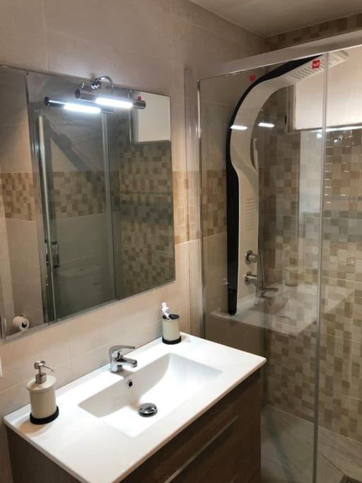 Apartamento Amplio Y Centrico فوينخيرولا المظهر الخارجي الصورة